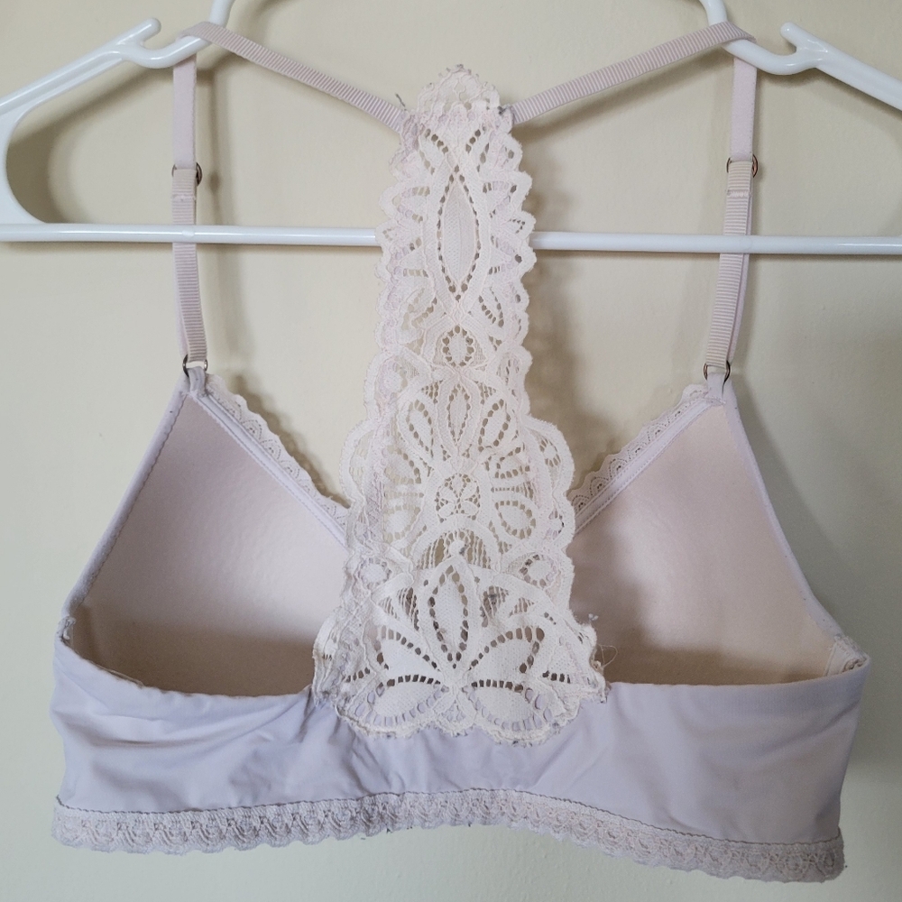 Pink Bra - Picture 2 of 3